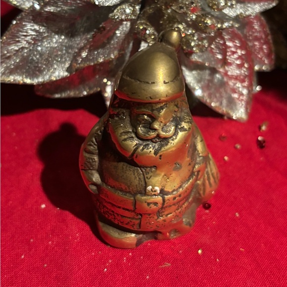 Brass Mann Korean  Santa Figurine - Picture 11 of 11